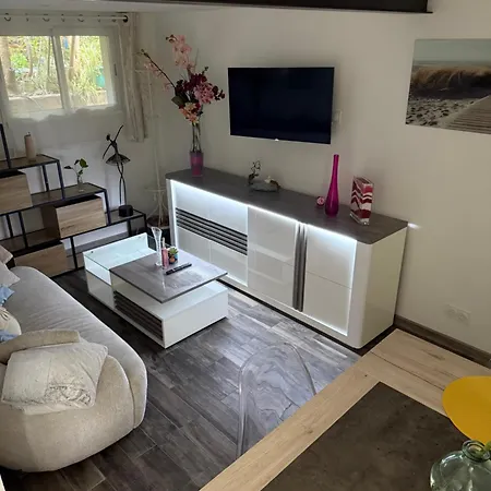 Apartamento Con Giardino