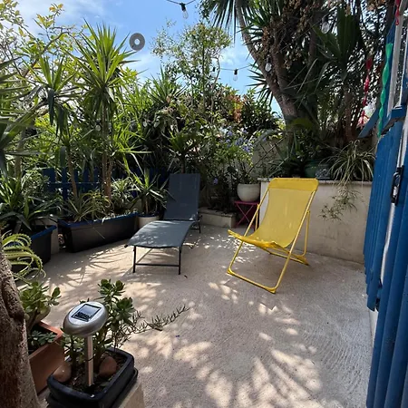 Daire Con Giardino